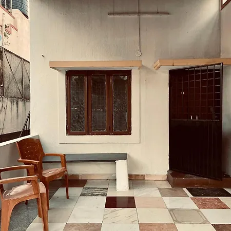 Tranquil Terrace Apartment